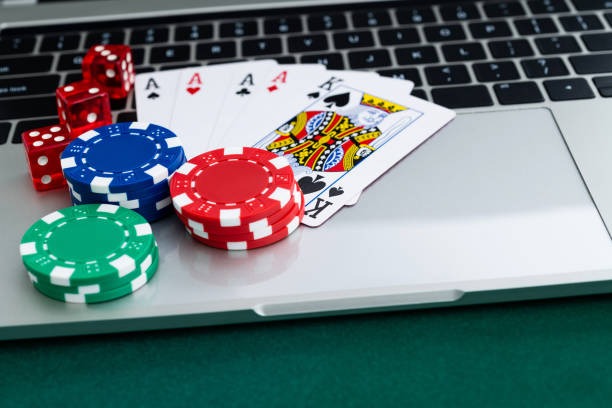Pay table and symbol values naga899 Big Time Gaming pay table showing symbol payouts and cluster combinations